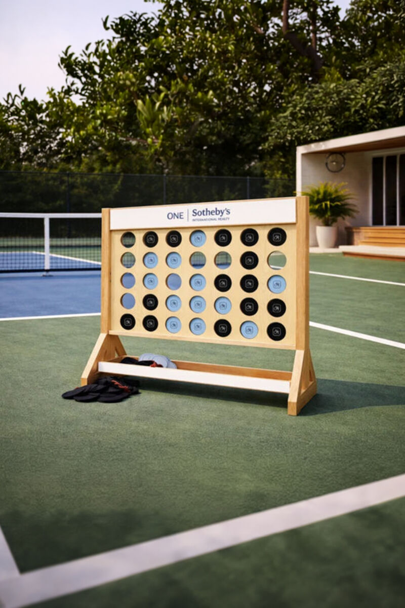  Giant Connect Four Thumbnail